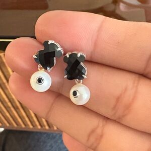 Tous Black and White Earrings (ónix and Perl’s)